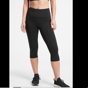 Athleta Accelerate Capri Leggings – Women’s Large Tall – Black